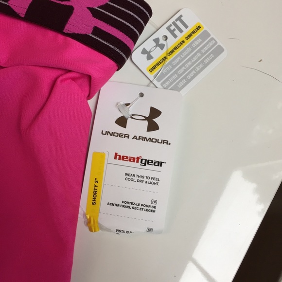 Under armor heat gear shorts - Picture 2 of 4